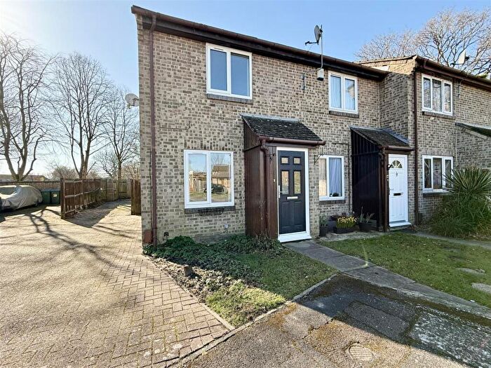 2 Bedroom House To Rent In Hertsfield, Fareham, PO14