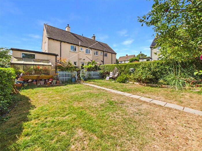 3 Bedroom Semi Detached House For Sale In Devereaux Crescent, Ebley, Stroud, Gloucestershire, GL5
