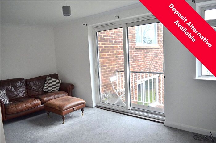 2 Bedroom Flat To Rent In Godstone Mount, Downs Court Road, Purley, Surrey, CR8
