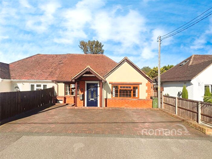 2 Bedroom Bungalow For Sale In Kings Avenue, Tongham, Farnham, GU10