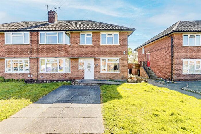 2 Bedroom Maisonette For Sale In Kedleston Close, Long Eaton, Derbyshire, NG10