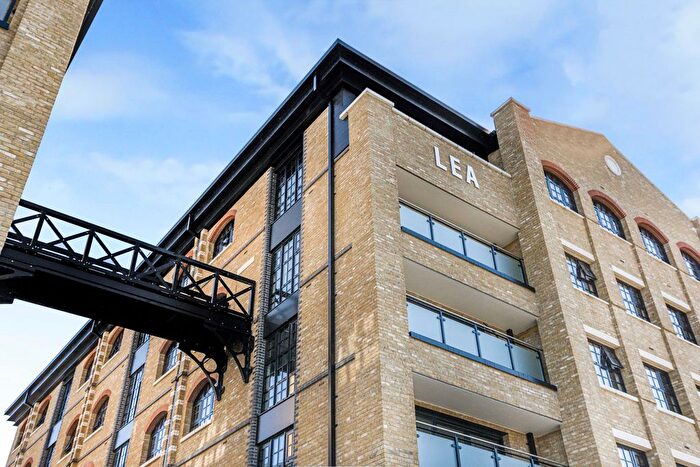 2 Bedroom Flat To Rent In Bircherley Green, Hertford, SG14