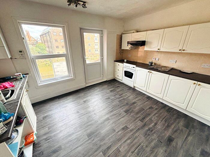 2 Bedroom Flat To Rent In High Street, Boston, PE21