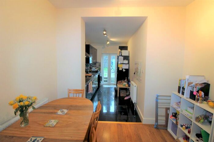 4 Bedroom Terraced House To Rent In Alma Street, Kentish Town, NW5