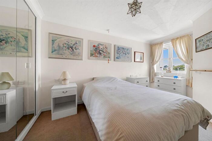 1 Bedroom Retirement Property For Sale In De Moulham Road, Swanage, BH19 - Photo 5