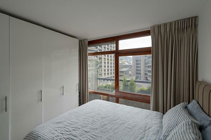 1 Bedroom Apartment To Rent In Ben Jonson House, Barbican, London, EC2Y