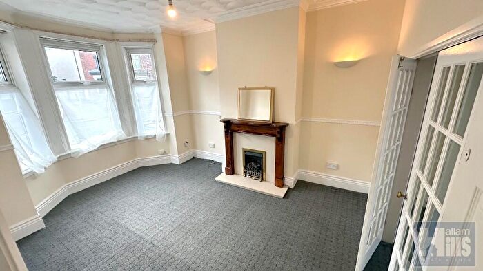 3 Bedroom Terraced House To Rent In Main Road, Sheffield, S9