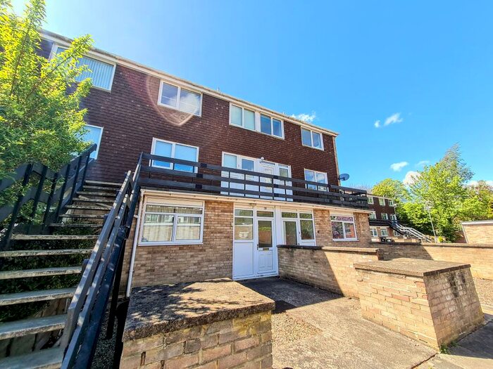 3 Bedroom Maisonette To Rent In Knoll Avenue/West End - Darlington, DL3