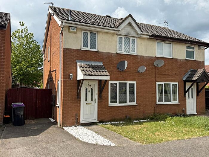 3 Bedroom Semi-Detached House To Rent In Trent Road, Grantham, NG31