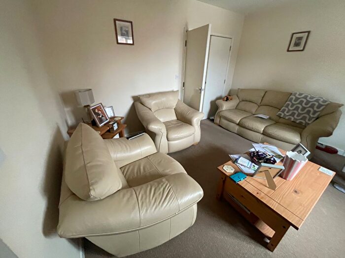 2 Bedroom Flat To Rent In Church Road, Glenfield, LE3