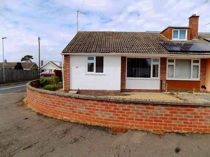 2 Bedroom Bungalow To Rent In Suffield Way, King's Lynn, PE30