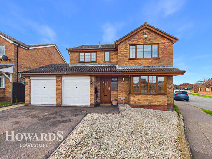 4 Bedroom Detached House For Sale In Airedale, Carlton Colville, NR33