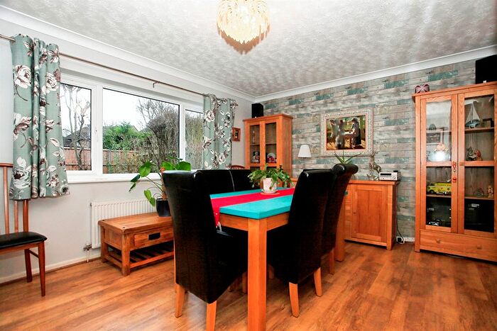 4 Bedroom Detached House For Sale In Brackenwood, Orton Wistow, Peterborough, PE2