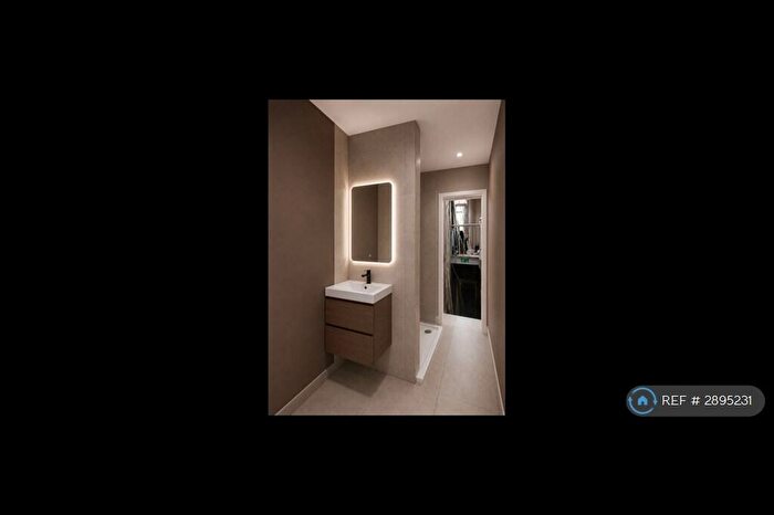 4 Bedroom Terraced House To Rent In Kenmure Place, Preston, PR1