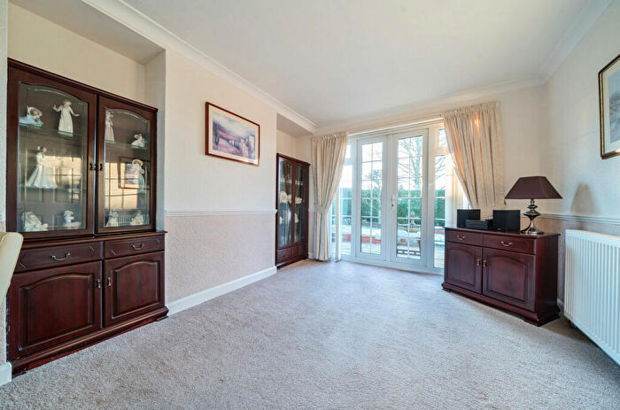 3 Bedroom Detached House For Sale In Charnwood Grove, Mansfield, Nottinghamshire, NG18