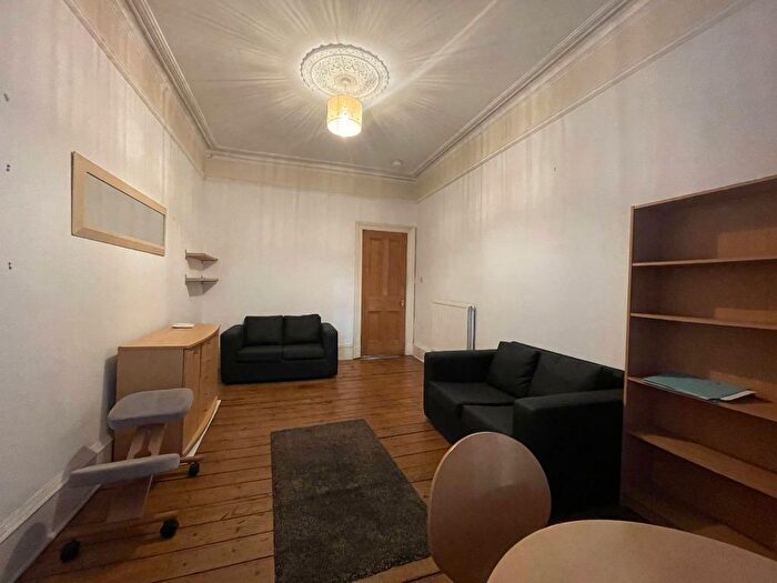 1 Bedroom Flat To Rent In Clifford Street, Glasgow, G51