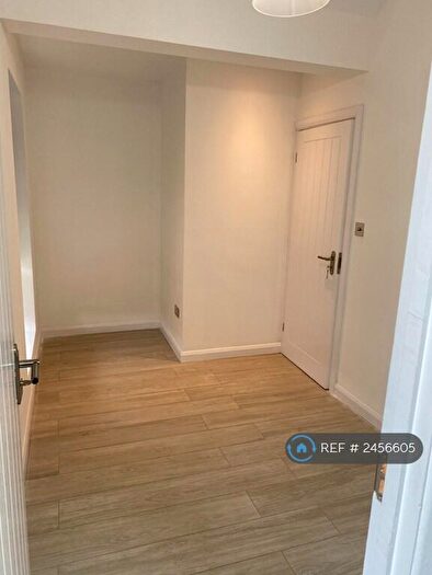 2 Bedroom Detached House To Rent In Winslow Grove, London, E4