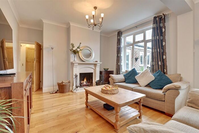 4 Bedroom Property For Sale In Knowsley Road, Portsmouth, PO6