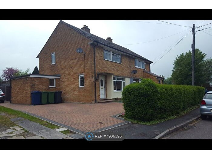 3 Bedroom Semi-Detached House To Rent In Blakeland Hill, Duxford, Cambridge, CB22
