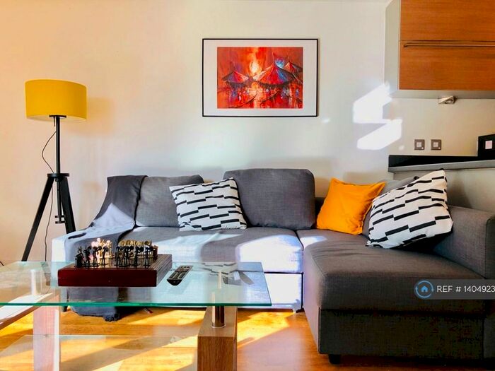 1 Bedroom Flat To Rent In Worsley Mill, Manchester, M15