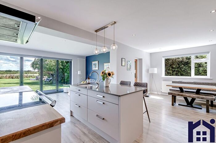 4 Bedroom Property For Sale In Pompian Brow, Bretherton, PR26