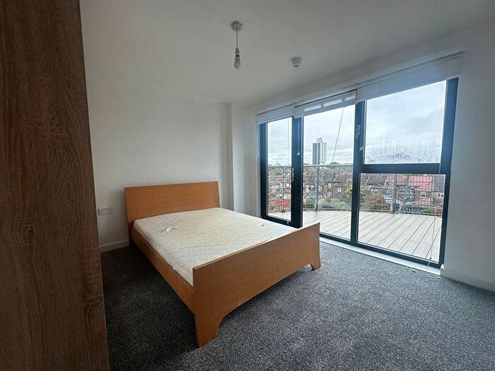 2 Bedroom Flat To Rent In Forest Lane, London, E15