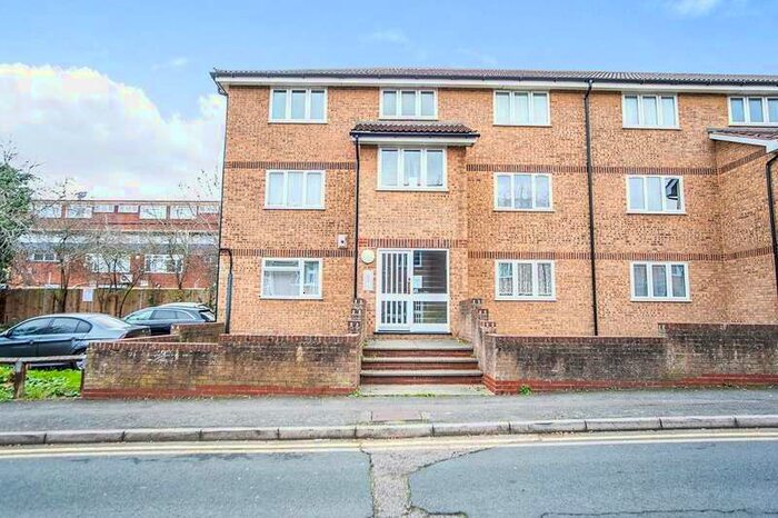 1 Bedroom Apartment To Rent In Fort Pitt Street, Chatham, Kent, ME4