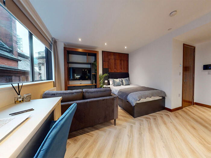 Apartment To Rent In Apt, Live Oasis Deansgate #, M2