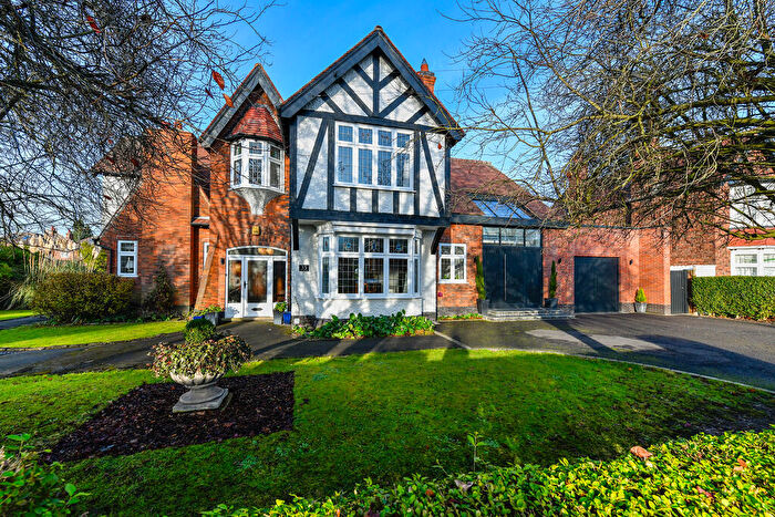 5 Bedroom Detached House For Sale In Priory Road, West Bridgford, NG2