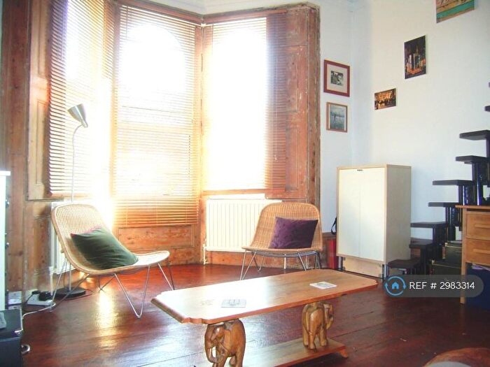 1 Bedroom Flat To Rent In West Green Road, London, N15