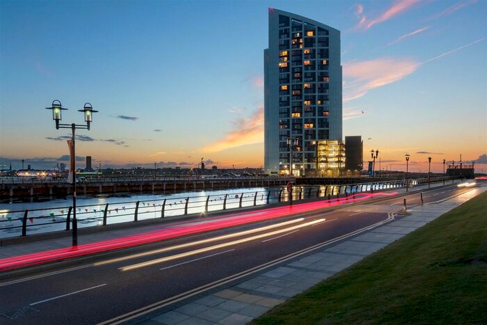 2 Bedroom Flat To Rent In Alexandra Tower, Princes Parade, Liverpool L3