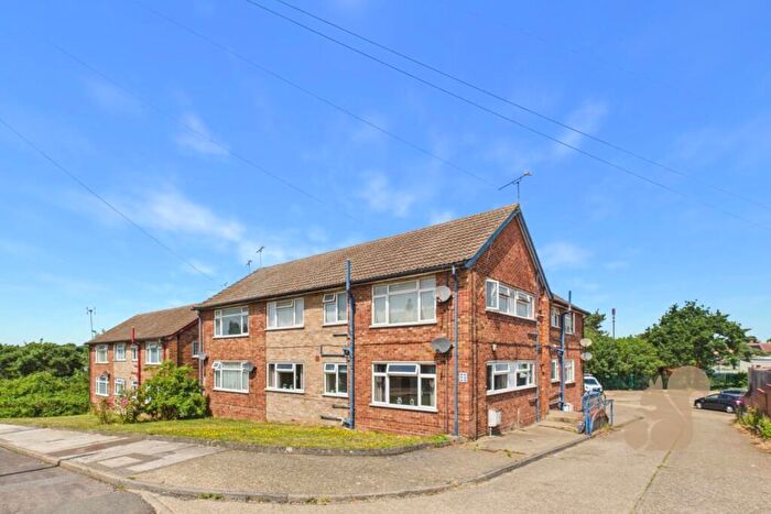 1 Bedroom Flat To Rent In Lakeside Road, Ipswich, IP2