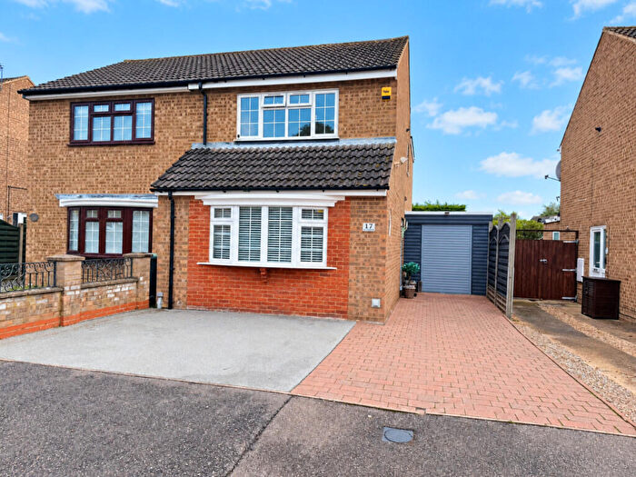 2 Bedroom Semi-Detached House For Sale In Manor Close, Langford, SG18