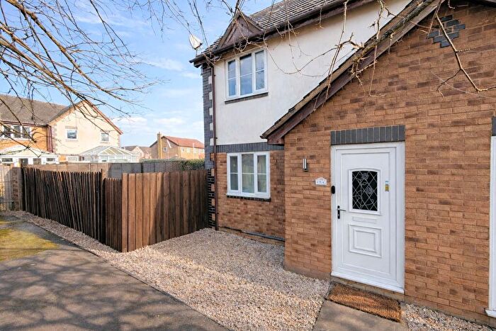 2 Bedroom Terraced House To Rent In Lark Vale, Aylesbury, Buckinghamshire, HP19