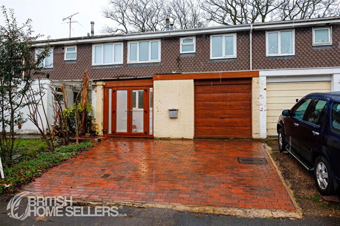 4 Bedroom Terraced House For Sale In Stansgate Avenue, Cambridge, Cambridgeshire, CB2