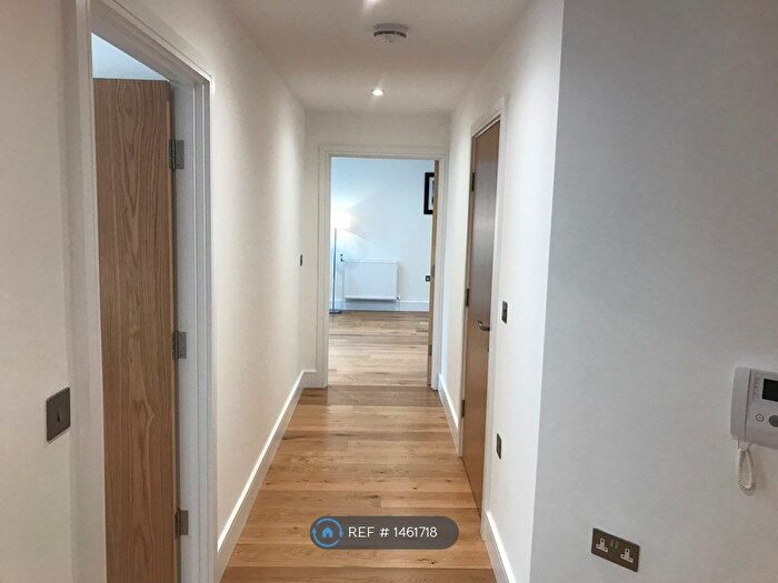 1 Bedroom Flat To Rent In Grove Place, London, SE9