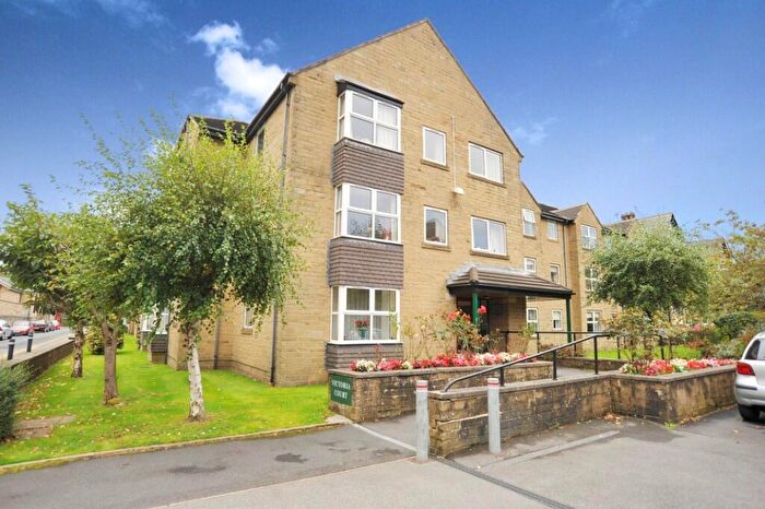 2 Bedroom Apartment For Sale In Victoria Court, East Park Road, Harrogate, HG1