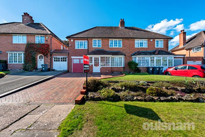4 Bedroom Semi-detached House For Sale In Hemyock Road, Bournville Village Trust, Selly Oak, Birmingham, B29