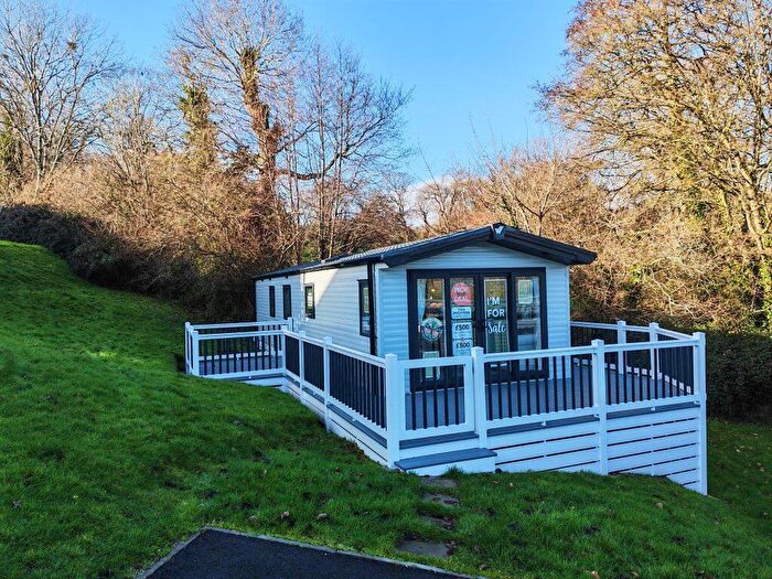 3 Bedroom Park Home For Sale In Wood Farm Holiday Park, DT6