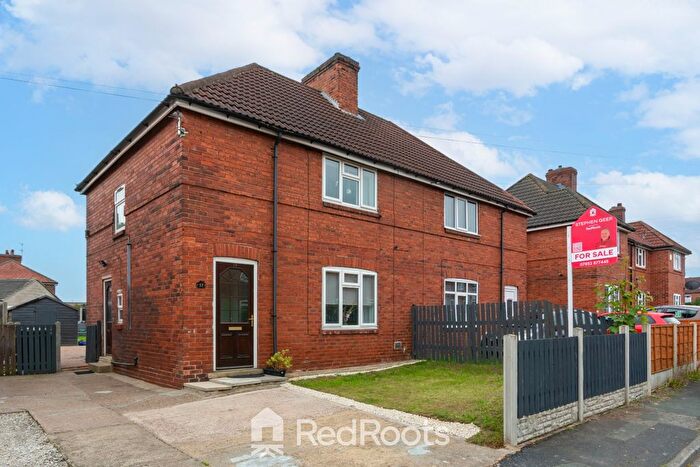 3 Bedroom Semi-Detached House For Sale In Holmsley Avenue, South Kirkby, Pontefract, West Yorkshire, WF9