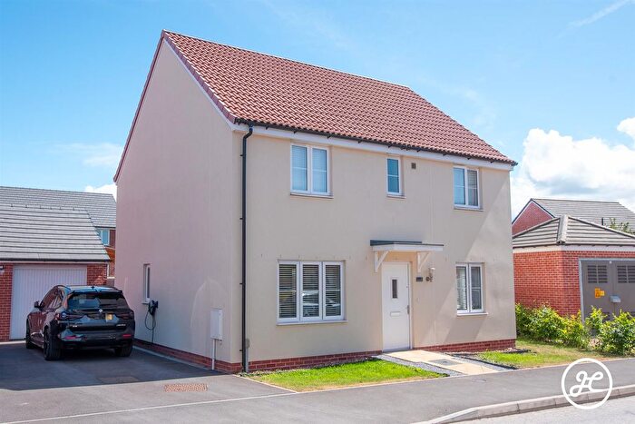 4 Bedroom Detached House For Sale In Beaumont Road, Bridgwater, TA6