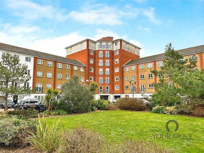 2 Bedroom Flat For Sale In Dominica Court, Eastbourne, East Sussex, BN23