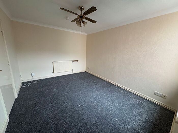 2 Bedroom Flat To Rent In Lord Street, Blackpool, FY1
