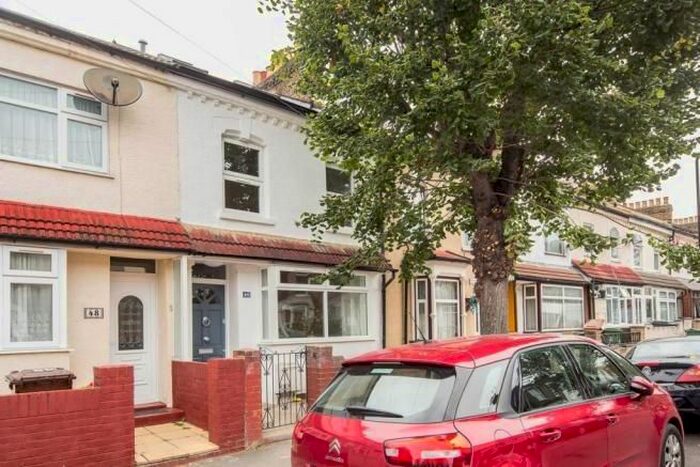 1 Bedroom Flat To Rent In Melford Road, London, E17