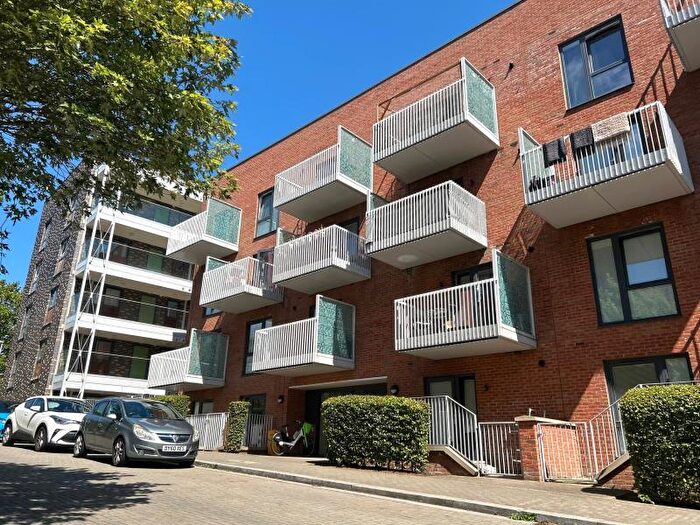 1 Bedroom Apartment To Rent In Columbia Place, Campbell Park, MK9