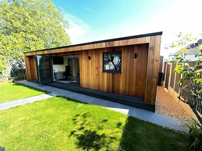 1 Bedroom Apartment To Rent In Uplands Road, East Barnet, EN4