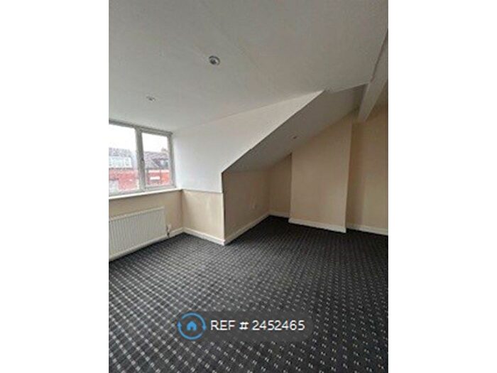 5 Bedroom Terraced House To Rent In Hudson Grove, Leeds, LS9