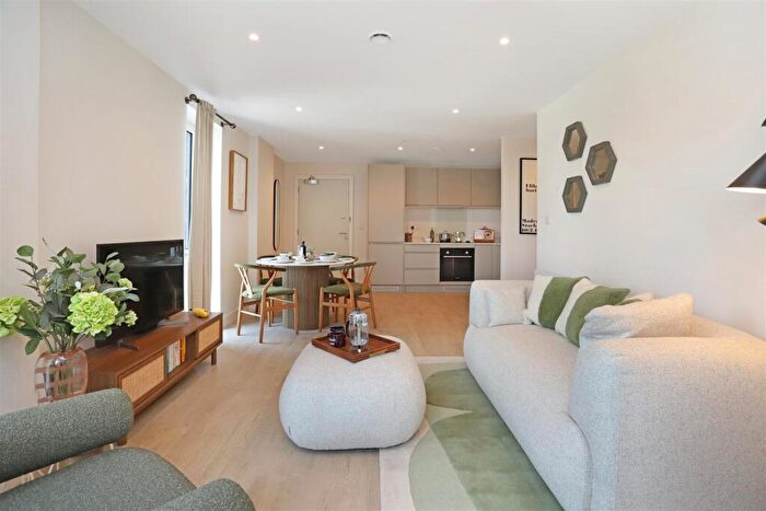 2 Bedroom Apartment For Sale In Eliza Yard, Ancoats, M4