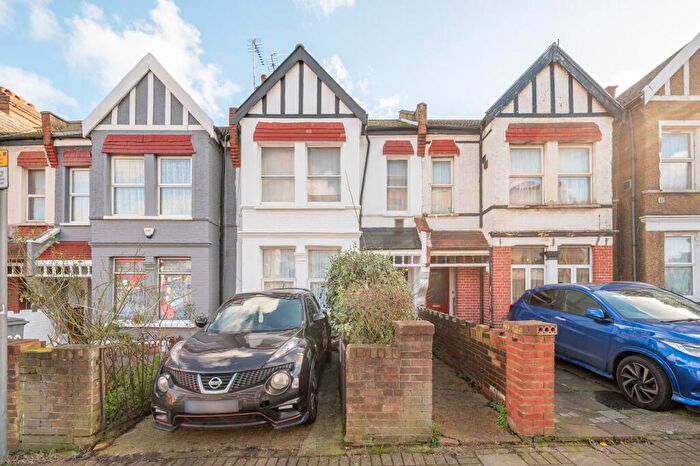 3 Bedroom Flat For Sale In Church Road, Harlesden, London, NW10