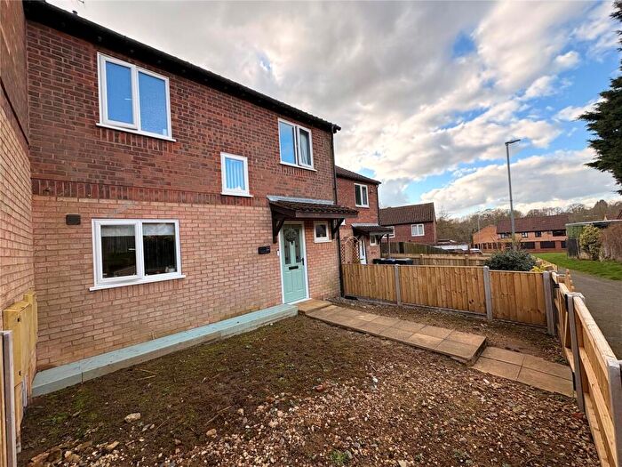 3 Bedroom Terraced House For Sale In Trafalgar Way, Daventry, Northamptonshire, NN11